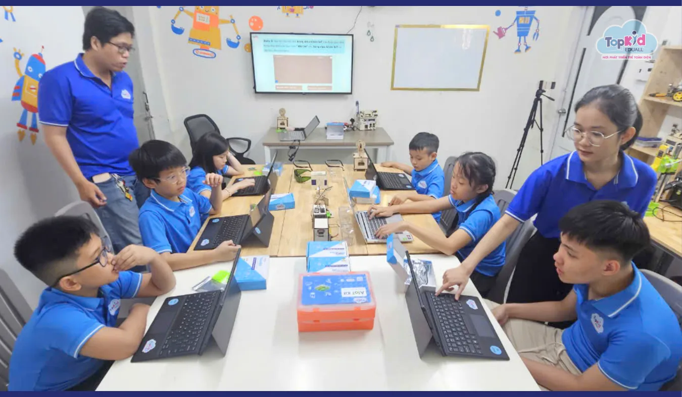 Lớp học STEAM tại TOPKID EDUALL