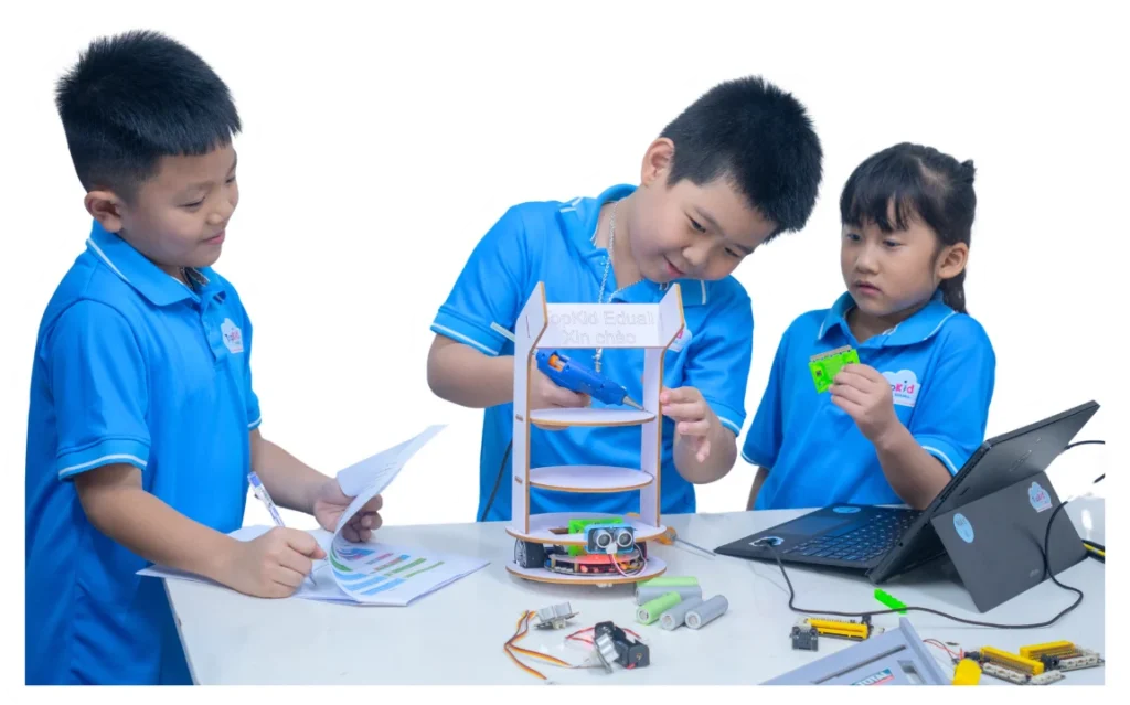 TOPKID STEAM ROBOTICS mang lại cho trẻ