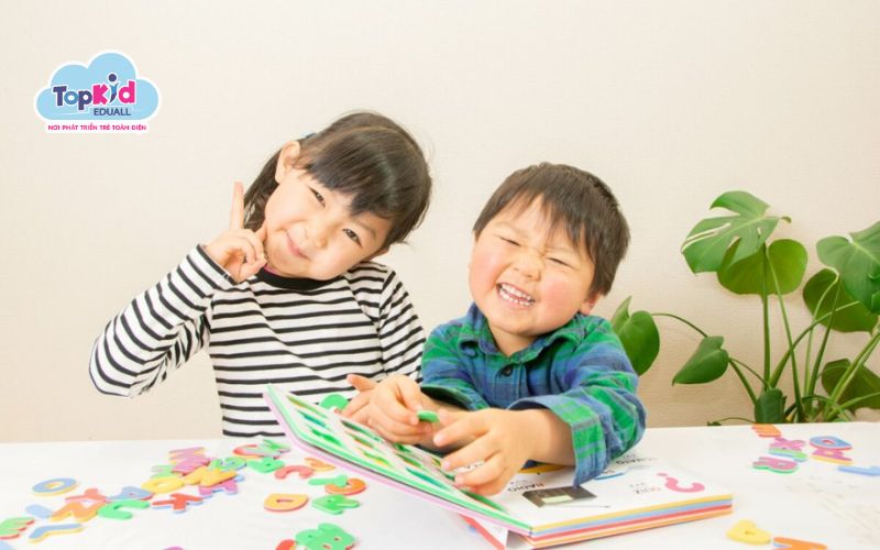Cách dạy tiếng Anh cho trẻ lớp 1 tại nhà: Học qua sách truyện