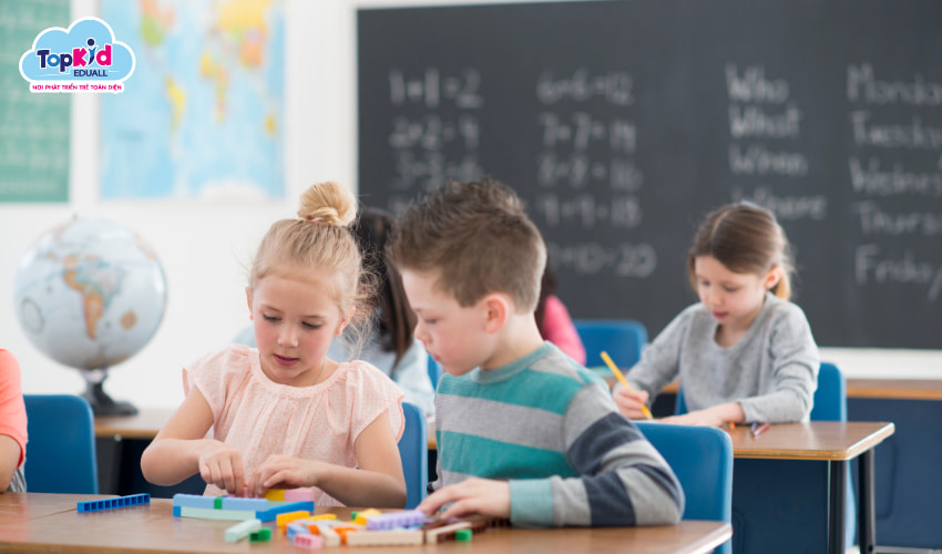 Điểm khác nhau giữa phương pháp Montessori và phương pháp truyền thống Điểm khác nhau giữa phương pháp Montessori và phương pháp truyền thống