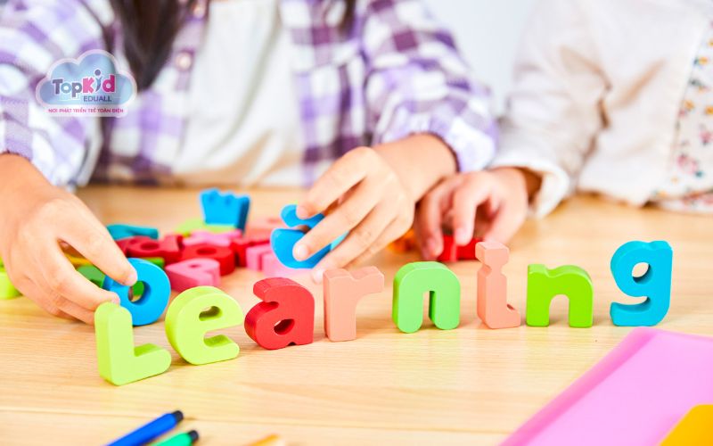 Lưu ý khi áp dụng dạy tiếng Anh cho trẻ mầm non