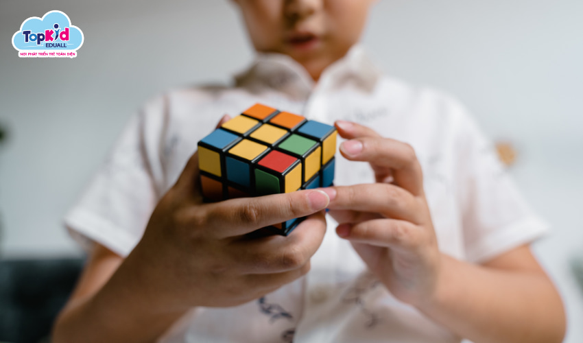 Tư duy logic ở trẻ. Tư duy logic ở trẻ.