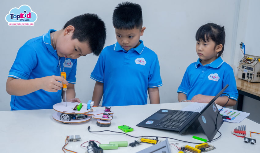 Nội dung chính lớp Workshop STEAM - Robotics tại TOPKID EDUALL