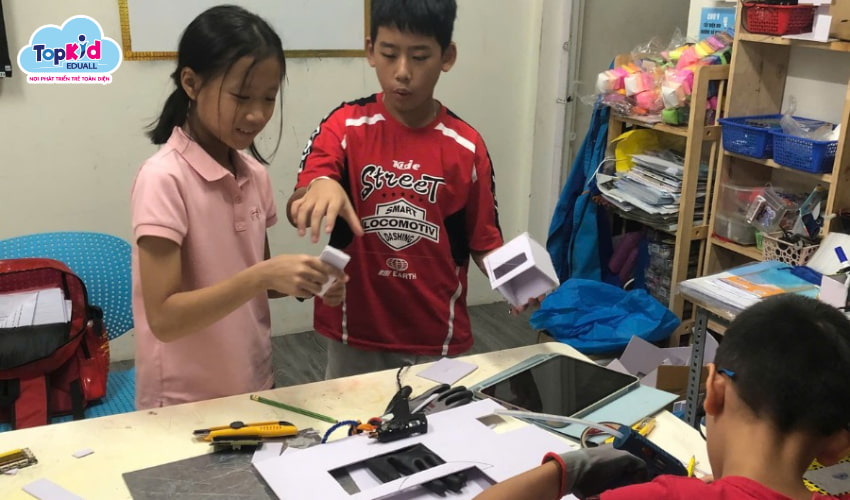 Hoạt động Workshop STEAM - Robotics tại TOPKID EDUALL