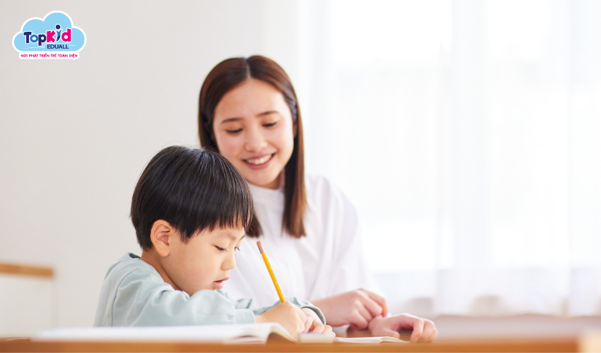 Ưu và nhược điểm khi chọn lớp gia sư cho bé Ưu và nhược điểm khi chọn lớp gia sư cho bé