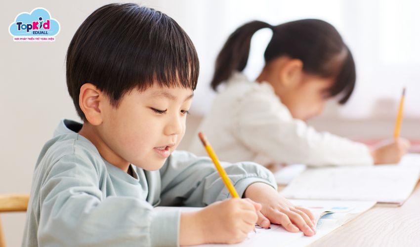 Tiền tiểu học là gi?