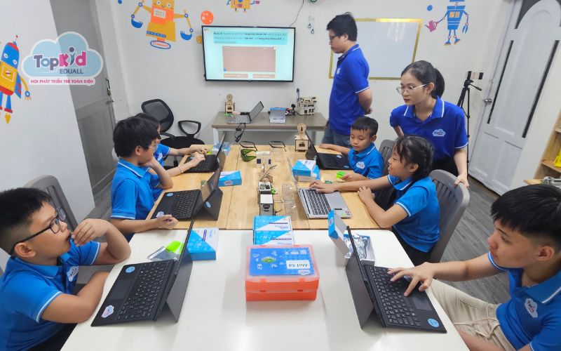 TOPKID EDUALL – Trung tâm dạy học lập trình cho trẻ em tốt nhất TPHCM