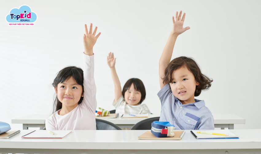 Ở tiểu học trẻ làm quen với học có mục tiêu