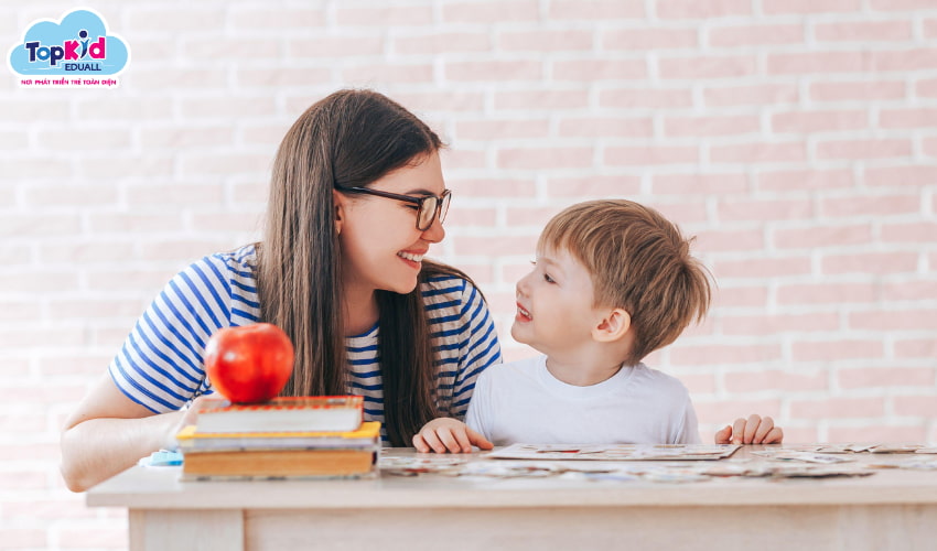 Chủ động dành thời gian và lắng nghe con nhiều hơn