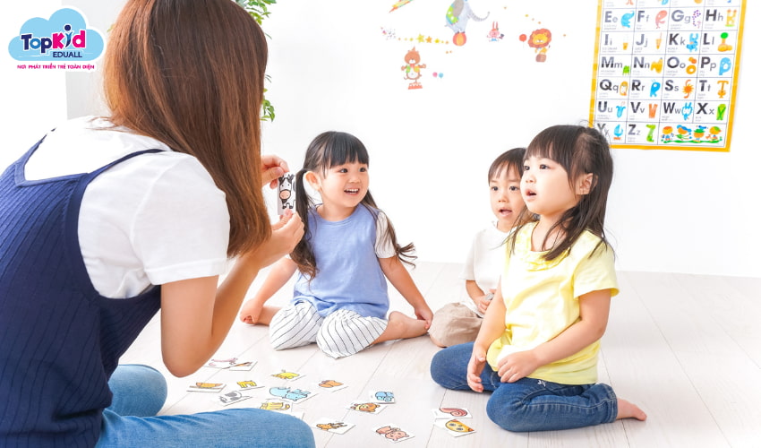 Giai đoạn mầm non từ 4 đến 7 tuổi Giai đoạn mầm non từ 4 đến 7 tuổi