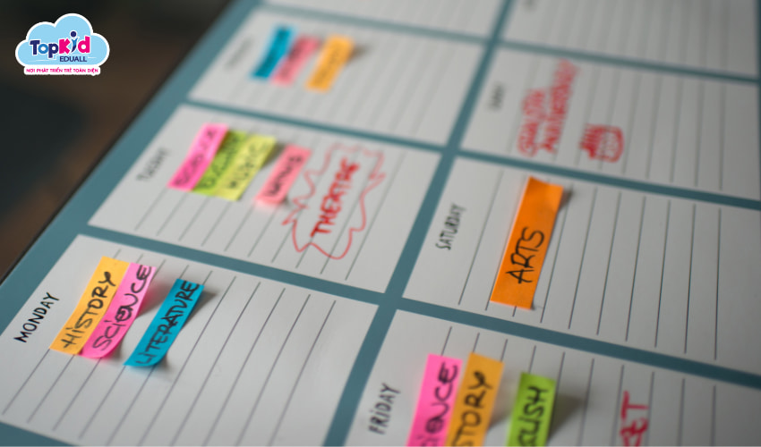 Xây dựng lịch trình hành ngày cho con. Xây dựng lịch trình hành ngày cho con.