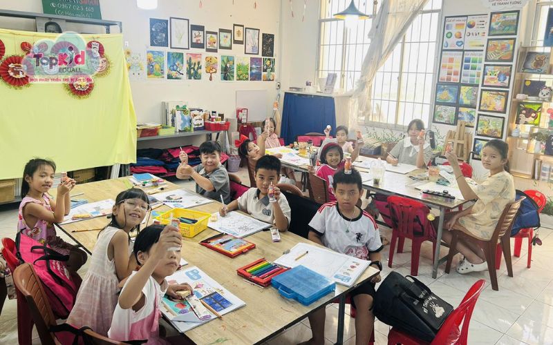 Mỹ thuật IDRAW – Dạy vẽ đa dạng độ tuổi