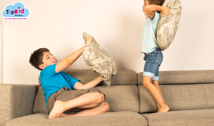 Các hành vi liều lĩnh hoặc tự hủy hoại