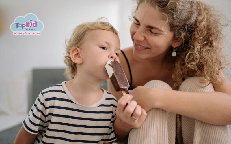 Cách dạy tiếng Anh cho trẻ lớp 1 tại nhà: Lồng ghép tiếng Anh vào sinh hoạt hằng ngày