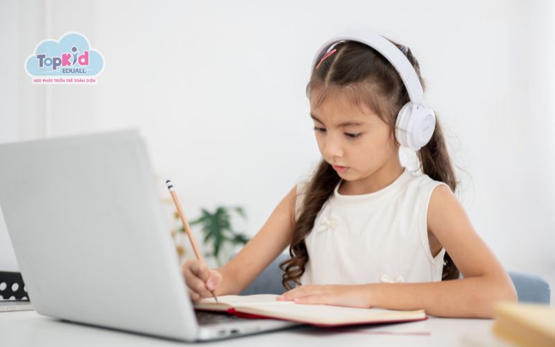 Cách luyện phát âm tiếng Anh cho trẻ: Sử dụng app và website để hỗ trợ luyện phát âm