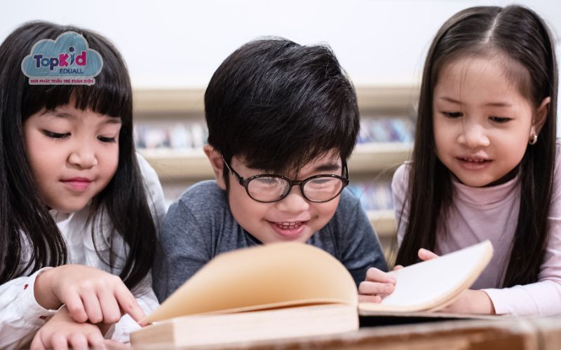 Đọc truyện tranh tiếng Anh đơn giản