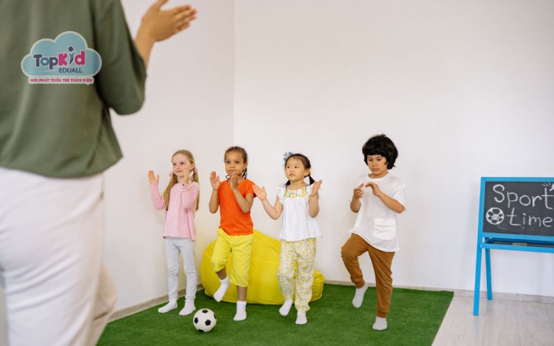 Nhóm 3: Trò chơi vận động (Movement games)