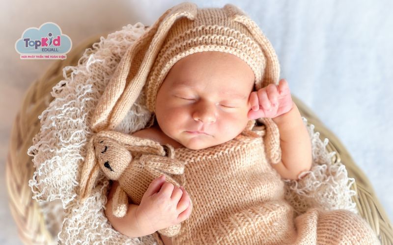 Tên tiếng Anh cho bé gái mang ý nghĩa xinh đẹp, rạng rỡ